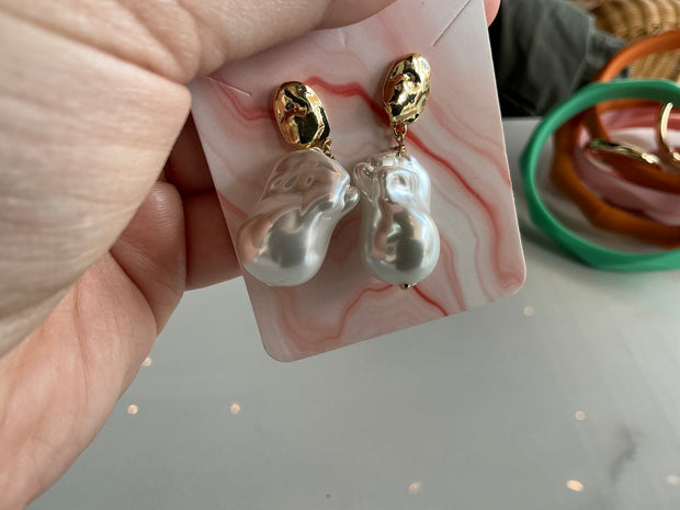 Dangling Pearl Earrings